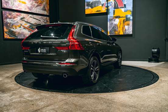 VOLVO-XC60-2.0 T5 GASOLINA MOMENTUM AWD GEARTRONIC VOLVO-XC60-2019