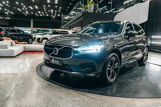 VOLVO-XC60-2.0 T5 GASOLINA MOMENTUM AWD GEARTRONIC VOLVO-XC60-2019
