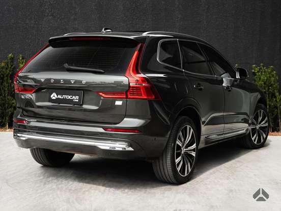VOLVO-XC60-2021