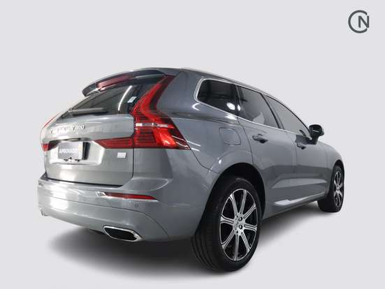 VOLVO-XC60-2021