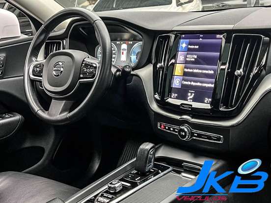 VOLVO-XC60-2.0 T8 HYBRID MOMENTUM AWD GEARTRONIC VOLVO-XC60-2021