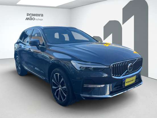 VOLVO-XC60-2022