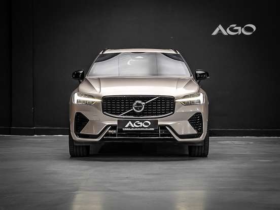 VOLVO-XC60-2023