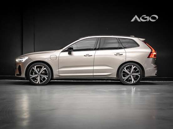 VOLVO-XC60-2023