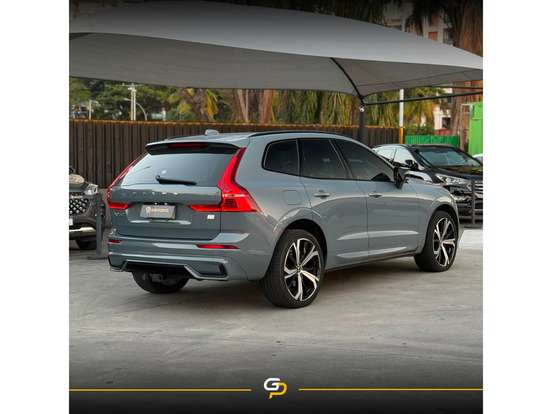 VOLVO-XC60-2023