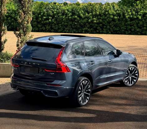 VOLVO-XC60-2.0 T8 PHEV ULTRA DARK AWD GEARTRONIC VOLVO-XC60-2025