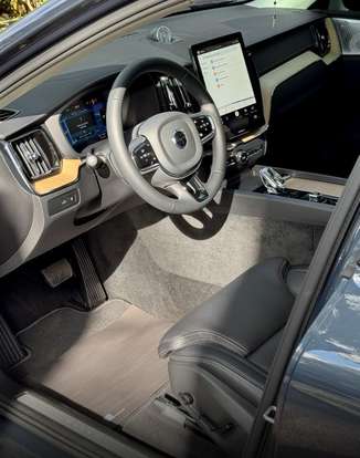 VOLVO-XC60-2.0 T8 PHEV ULTRA DARK AWD GEARTRONIC VOLVO-XC60-2025
