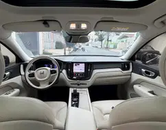 VOLVO XC60 2.0 T8 RECHARGE PLUS AWD GEARTRONIC VOLVO XC60 2.0 T8 RECHARGE PLUS AWD GEARTRONIC