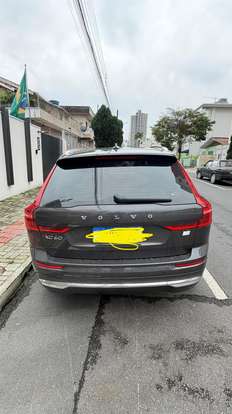 VOLVO-XC60-2022