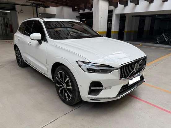 VOLVO-XC60-2022