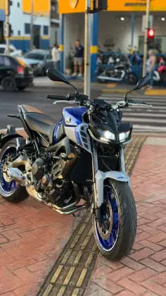 YAMAHA MT-09 