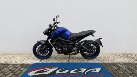 YAMAHA MT-09 