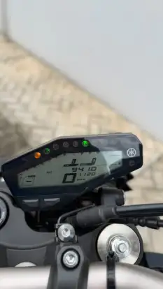 YAMAHA-MT-09-2024
