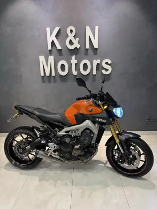 YAMAHA MT-09 