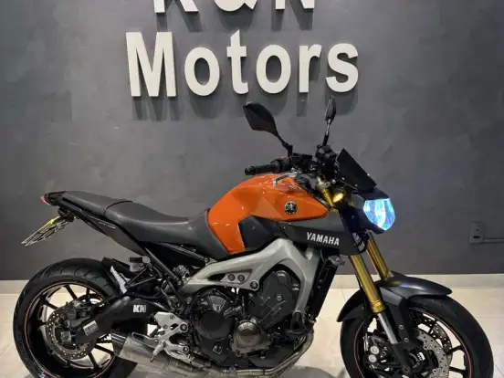 YAMAHA-MT-09 YAMAHA-MT-09-2015