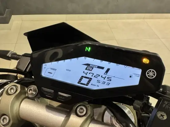 YAMAHA-MT-09 YAMAHA-MT-09-2015
