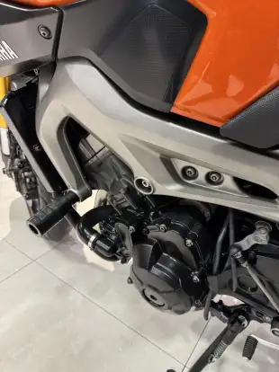 YAMAHA-MT-09 YAMAHA-MT-09-2015