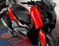 YAMAHA XMAX 300 CONNECTED ABS YAMAHA XMAX 300 CONNECTED ABS