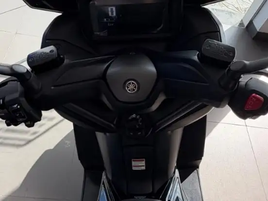 YAMAHA-XMAX 300 CONNECTED ABS YAMAHA-XMAX 300 CONNECTED ABS-2026
