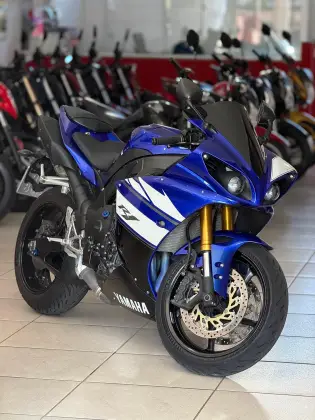 YAMAHA YZF R1 