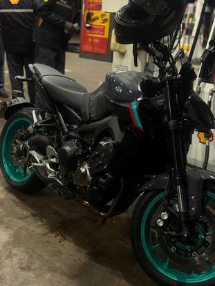 YAMAHA-MT-09-2023