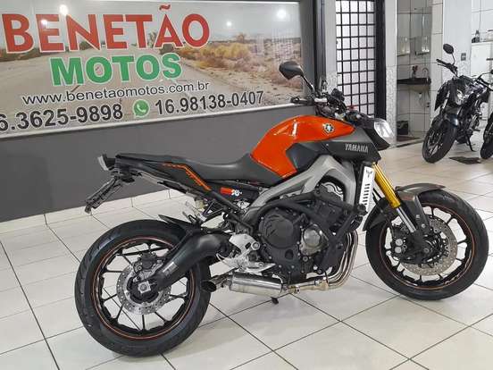 YAMAHA-MT-09 YAMAHA-MT-09-2015