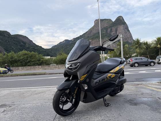 YAMAHA NMAX CONNECTED 160 SE ABS 