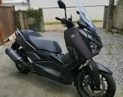 YAMAHA XMAX 300 CONNECTED ABS YAMAHA XMAX 300 CONNECTED ABS