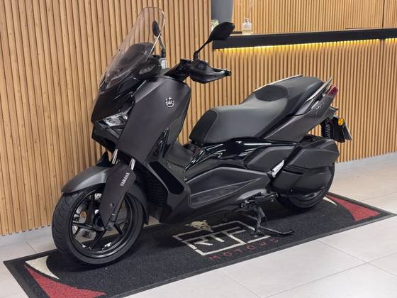 YAMAHA XMAX 300 CONNECTED ABS 