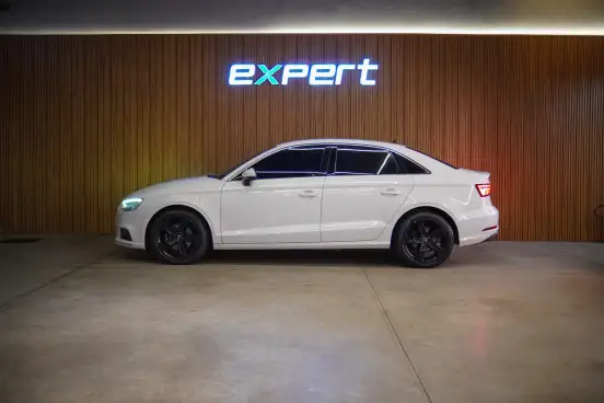 AUDI-A3-2020