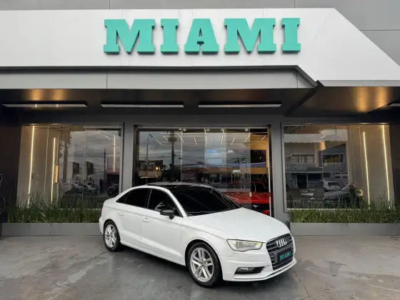 AUDI A3 1.8 TFSI SEDAN AMBITION 16V 180CV GASOLINA 4P AUTOMÁTICO