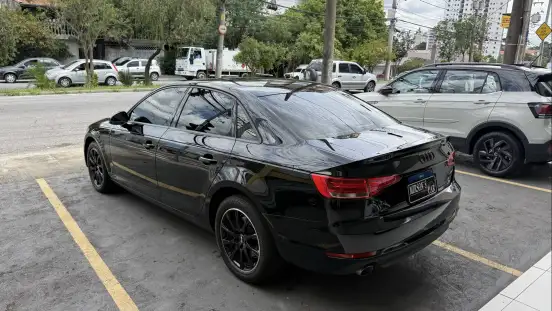 AUDI-A4-2018