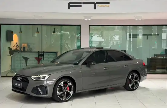AUDI-A4-2023