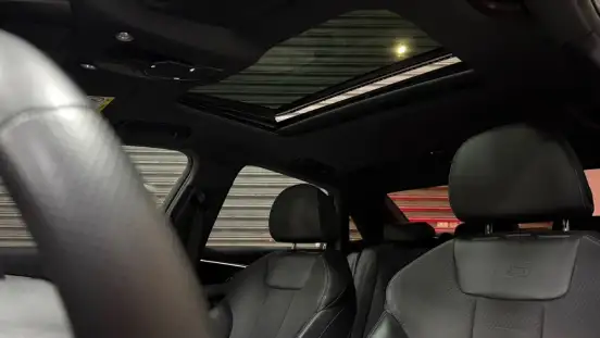 AUDI-A4-2023