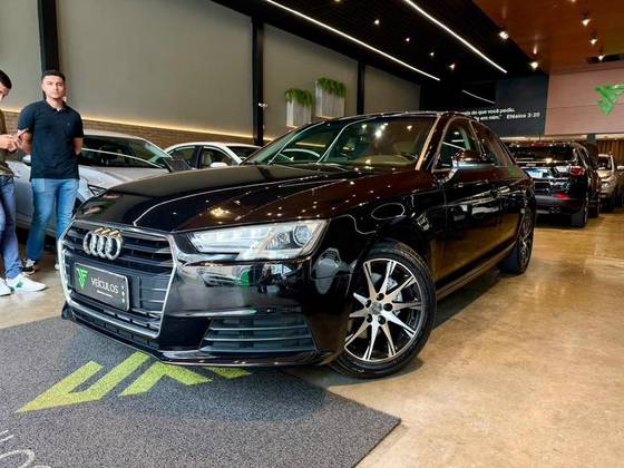 AUDI A4 2.0 TFSI ATTRACTION GASOLINA 4P S TRONIC