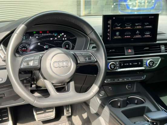 AUDI-A4-2021
