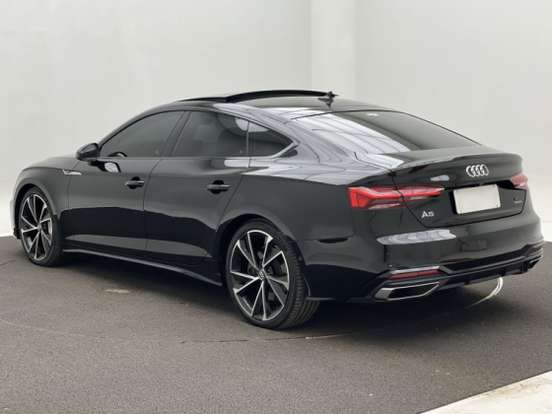 AUDI-A5-2021