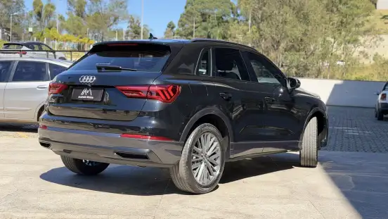 AUDI-Q3-2020
