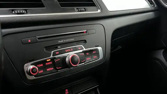 AUDI-Q3-2016