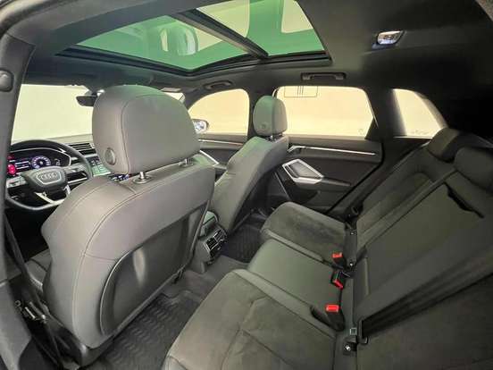 AUDI-Q3-2020