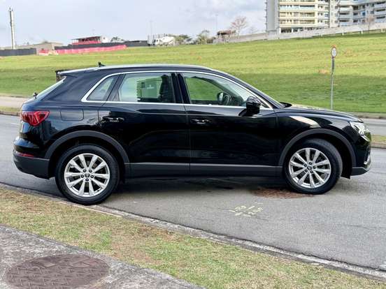AUDI-Q3-2020