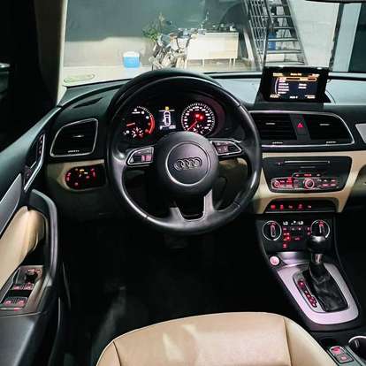 AUDI-Q3-2018