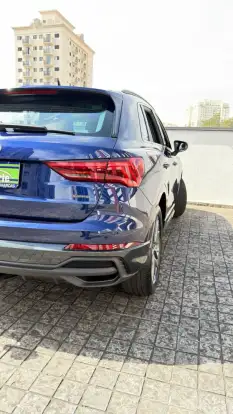 AUDI-Q3-2022
