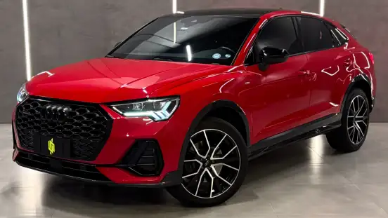 AUDI-Q3-2023