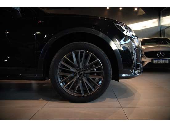 AUDI-Q3-2.0 40 TFSI GASOLINA PERFORMANCE BLACK QUATTRO TIPTRONIC AUDI-Q3-2023