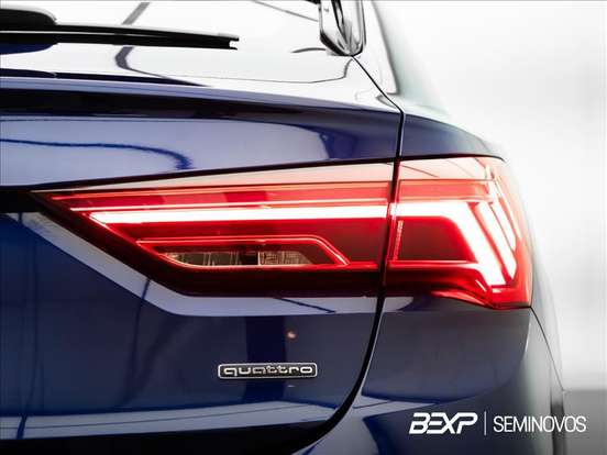 AUDI-Q3-2024