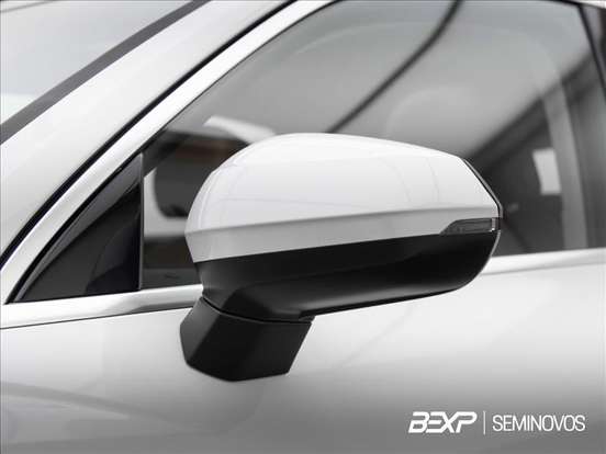 AUDI-Q3-2024