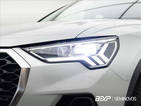 AUDI-Q3-2024