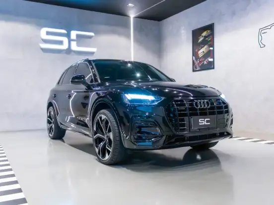AUDI-Q5-2021