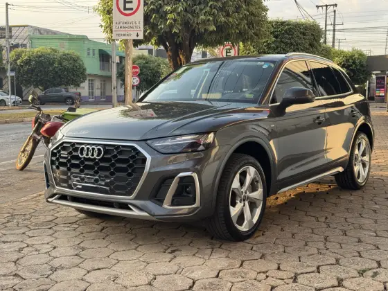 AUDI Q5 2.0 45 TFSI GASOLINA S LINE BLACK QUATTRO S TRONIC